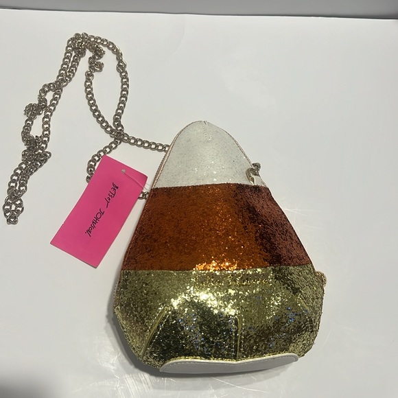 Betsey Johnson Do I Make You Corny? glittery candy corn shaped purse with chain. - Picture 4 of 16
